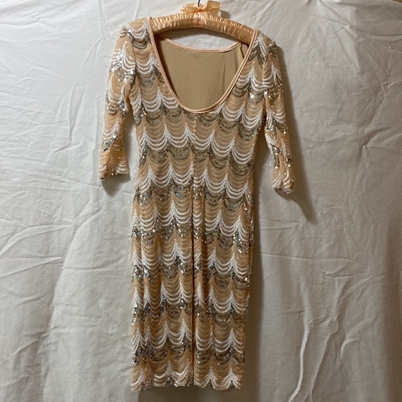 “Crystal Doll” women’s sequin cocktail bodycon dress with a low back. Size Large - Picture 3 of 7